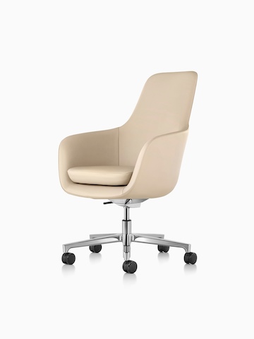 High-back Saiba executive chair in tan leather with a polished five-star base and casters, viewed from a 45-degree angle.
