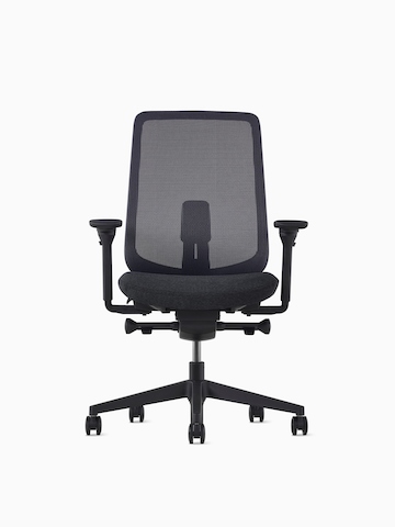 A black Verus Chair with a black suspension back.