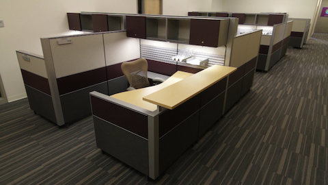 A campus administrative area outfitted with Canvas Office Landscape.
