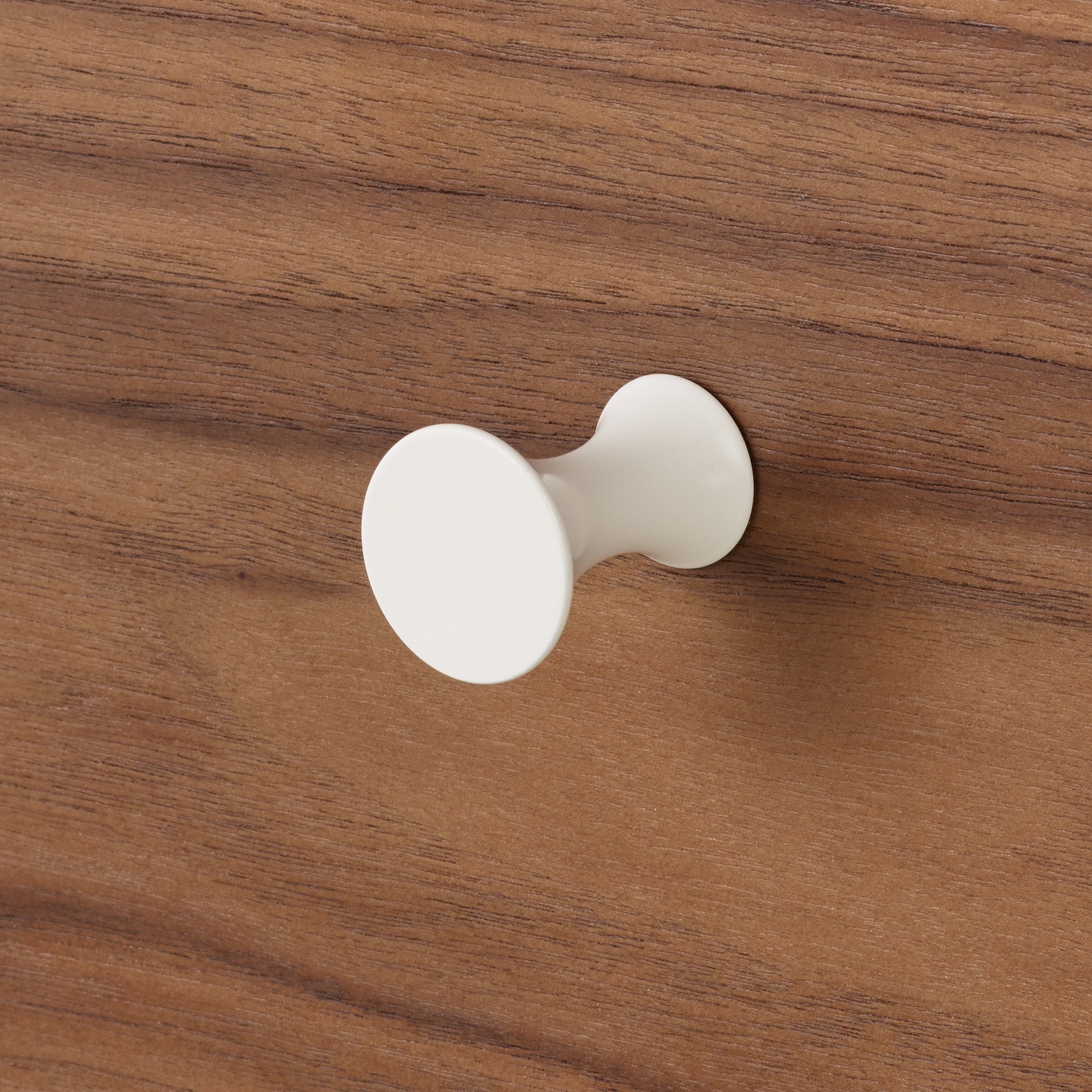 Nelson Thin Edge White Metal Pull