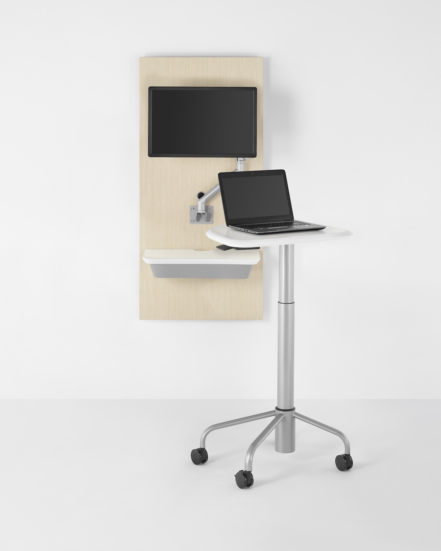 Intent StandUp Height with Laptop and Flo Monitor Arm Herman Miller