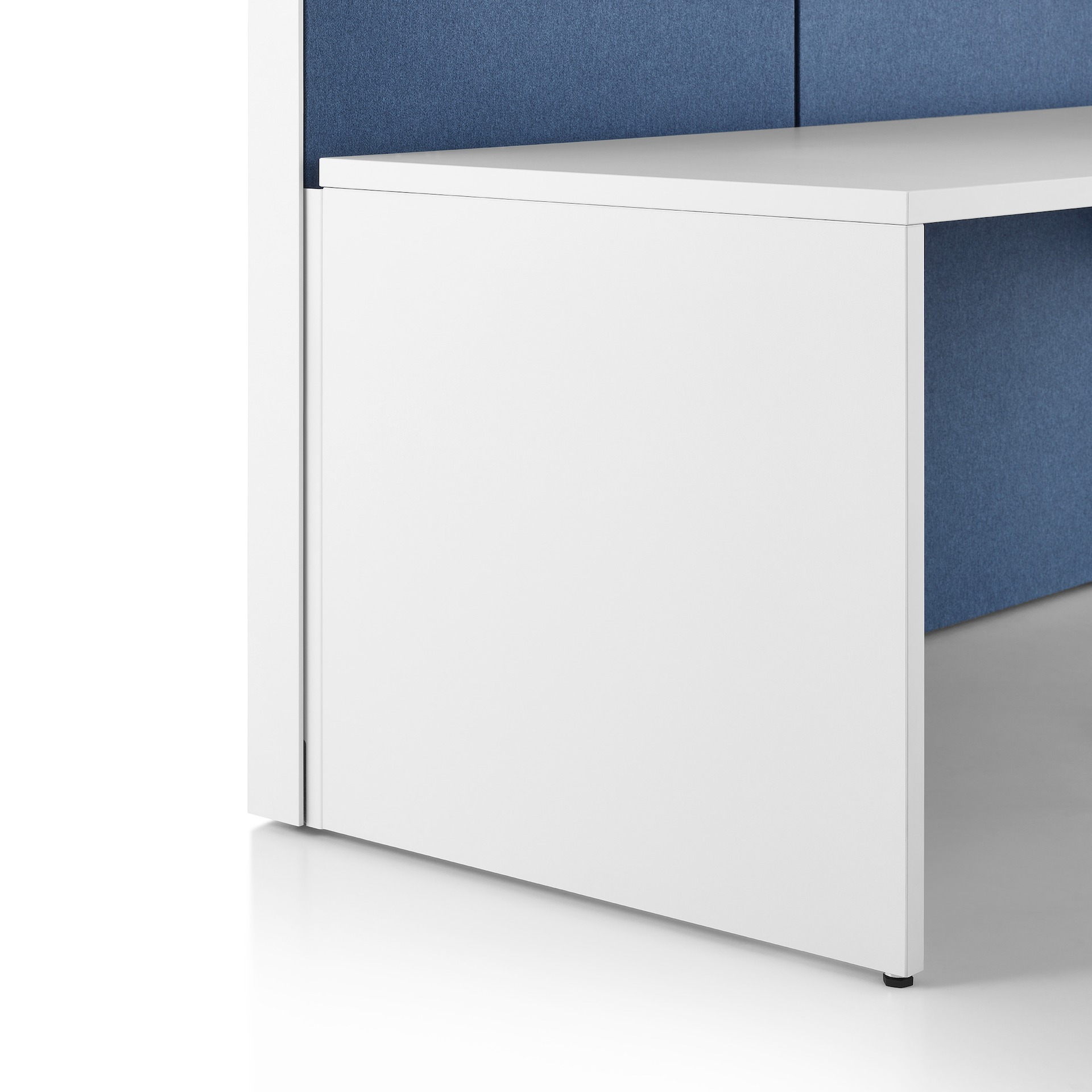 White Canvas Wall support.