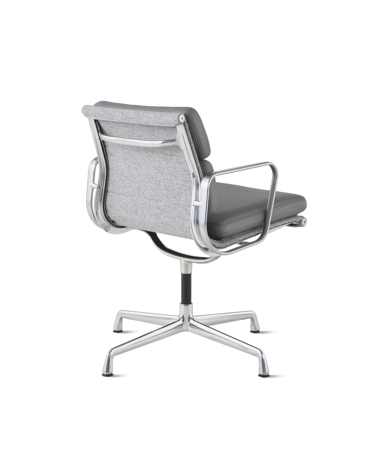 Eames Soft Pad Management Chair Herman Miller