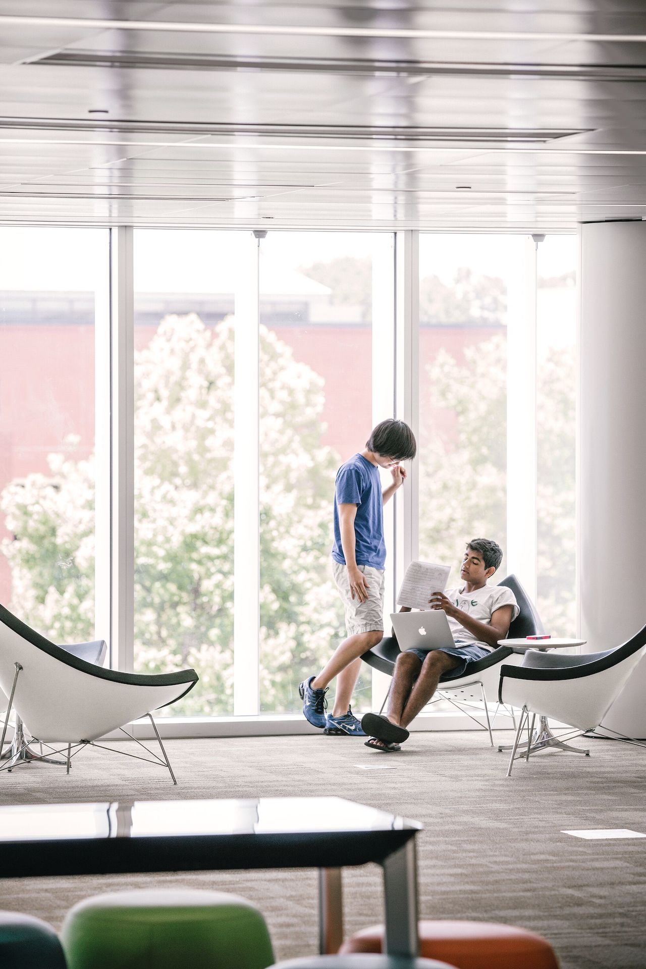  North Carolina State Hunt Library Case Study - students studying in quiet area