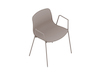 Uma renderização genérica - About A Chair–Com braços–Base empilhável em metal–Assento estofado opcional (AAC18)