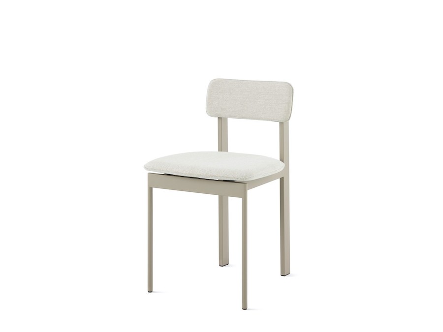 Uma foto - Cadeira Betwixt–Sem braços–Estofada