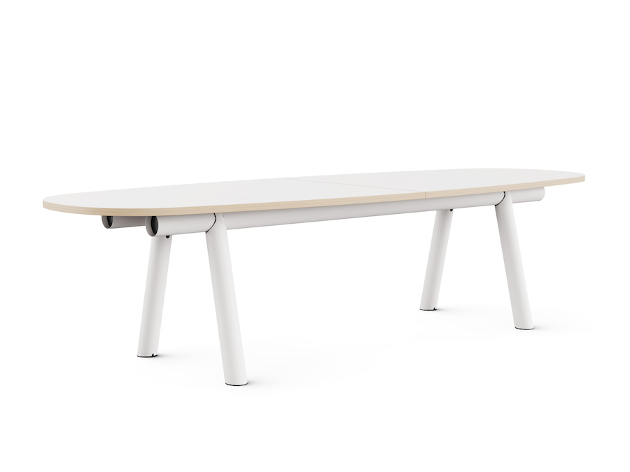 A photo - Boa Table–Boat–Seated Height