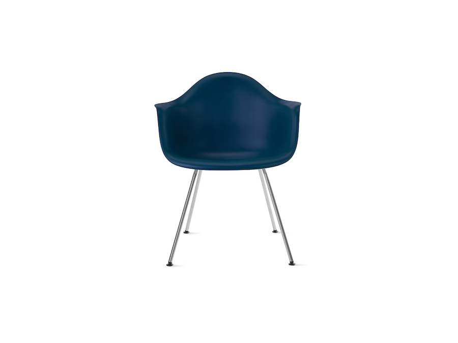 照片 - Eames模压塑壳扶手椅–4腿底座–无软垫
