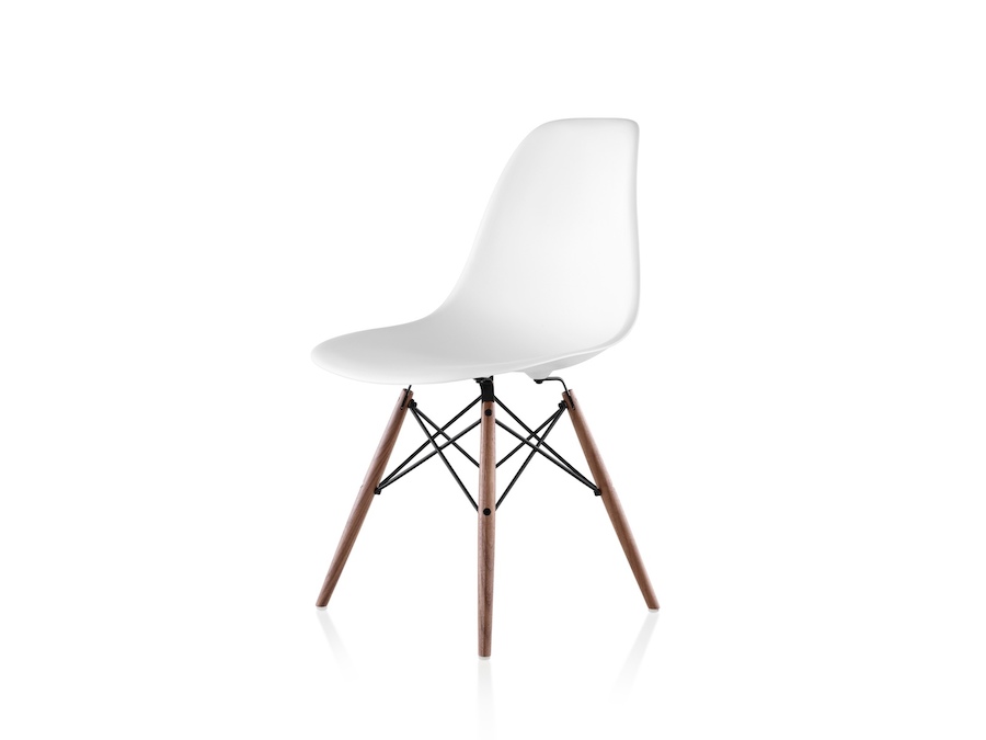 照片 - Eames模压塑壳单椅–木质底座–无软垫