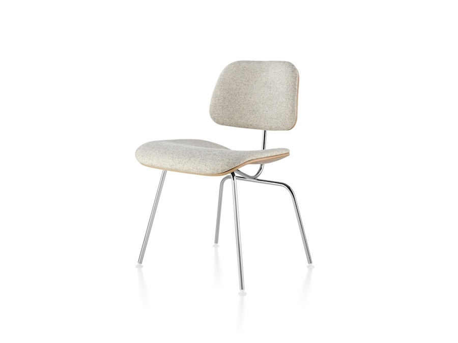 照片 - Eames模压胶合板餐椅–金属底座–带软垫