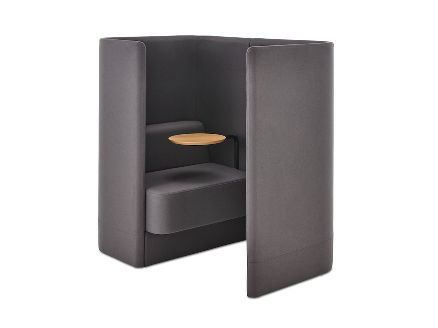 Una foto - Silla Cabina Pullman–Base con pedestal–Pantalla y tableta izquierda