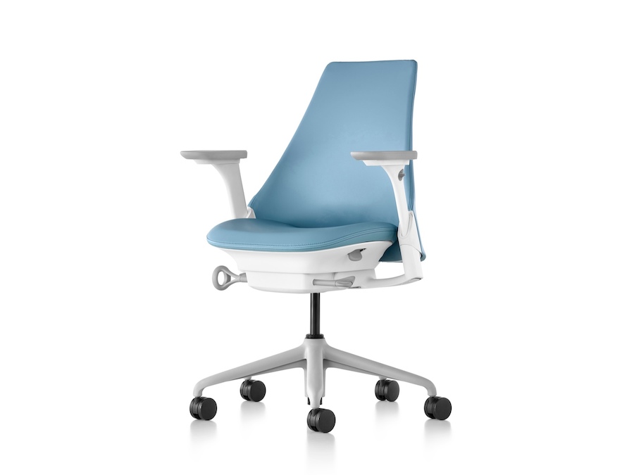 Uma foto - Cadeira Sayl–Encosto alto estofado–Braços 4D- totalmente ajustáveis