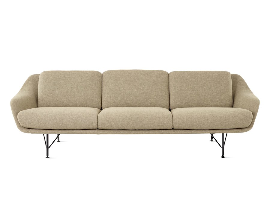 Ein Foto - Striad Sofa–niedrige Rückenlehne–3 Sitze–mit Armlehnen–Metallbeine