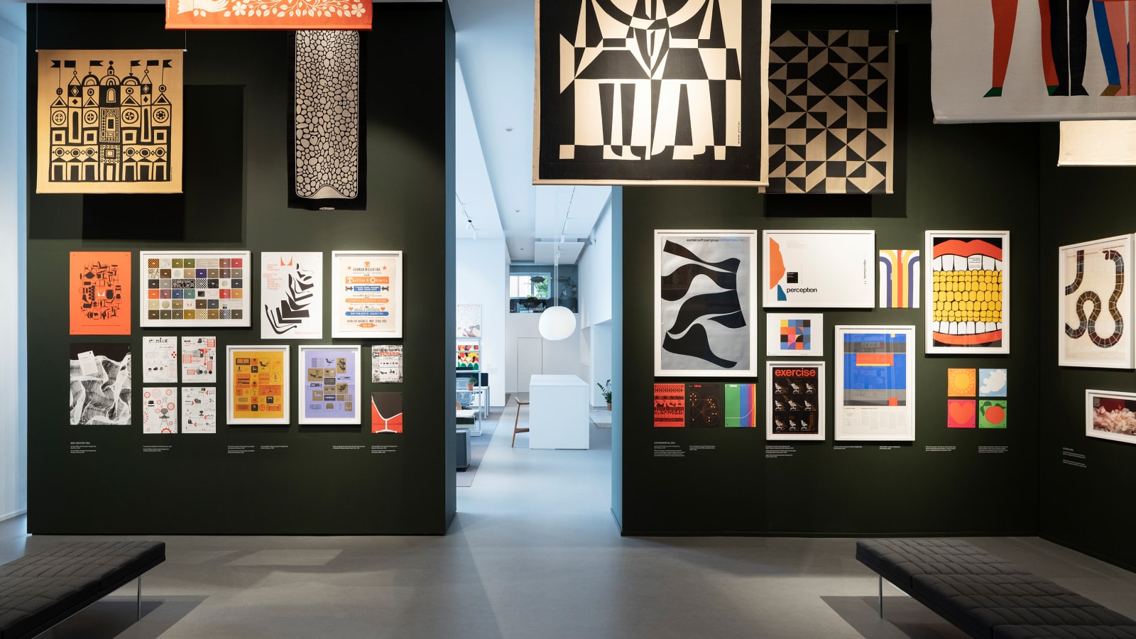 2023 年国际家具展期间 Herman Miller 的米兰展厅。
