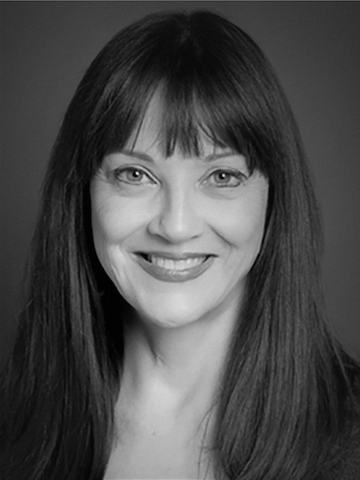 Product Designer Iris Dates