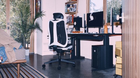 全面的なサポート機能、順応性の高いデザイン、快適な通気性。ゲーマーのニーズに特化した史上初のゲーミングチェア、ヴァンタム。