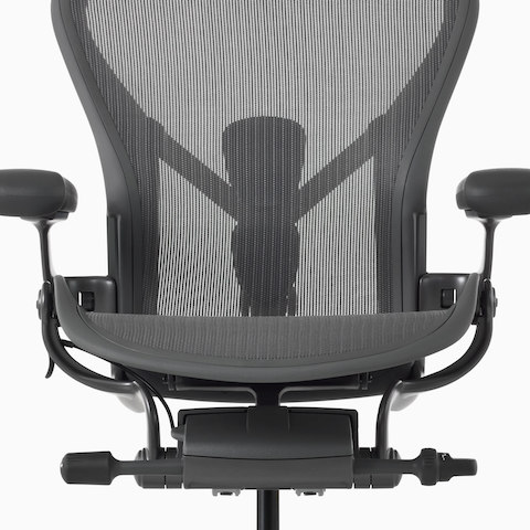 Front view of an Aeron Chair featuring 8Z Pellicle.