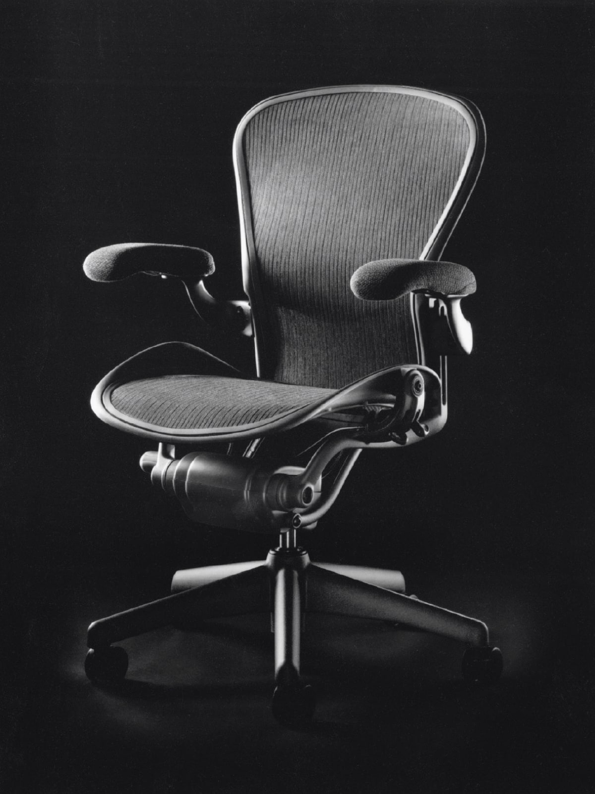 日本最大のブランド ハーマンミラー アーロンチェア Herman Miller