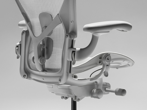 HermanMiller(ハーマンミラー)｜ Aeron Chair(アーロンチェア)