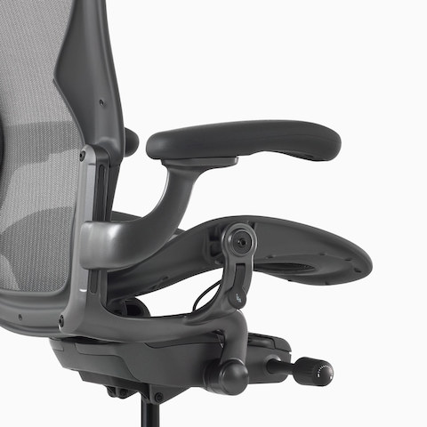 An angled view of an Aeron Chair with stationary arms.