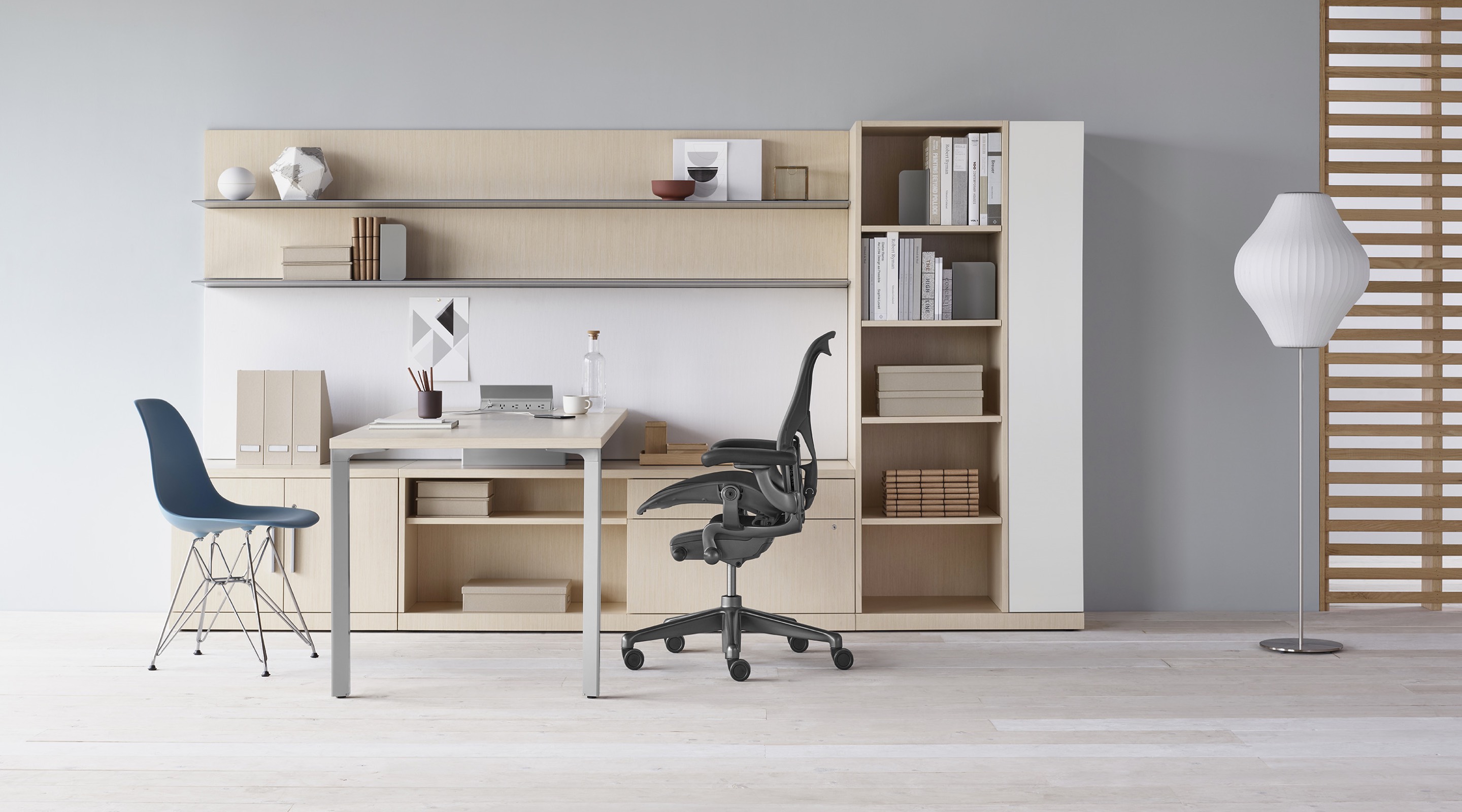 https://www.hermanmiller.com/content/dam/hmicom/page_assets/products/canvas_office_landscape/lookbook/private_workspaces/setting_1/ebr_can_private_workspaces_setting_1.jpg