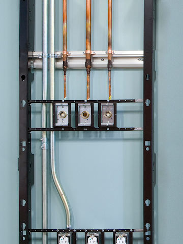 Close view of the utility infrastructure in the Compass modular healthcare system. Close view of the utility infrastructure in the Compass modular healthcare system.