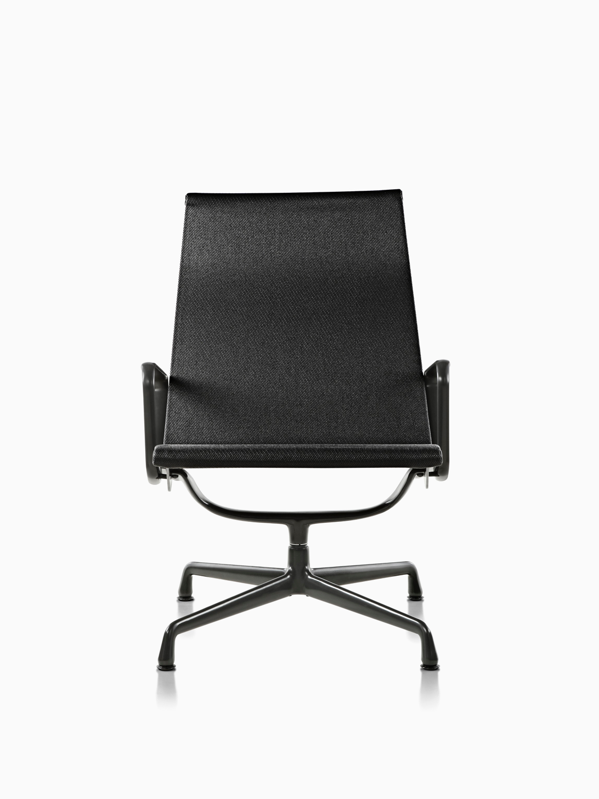 Eames Aluminium Group Chairs Outdoor