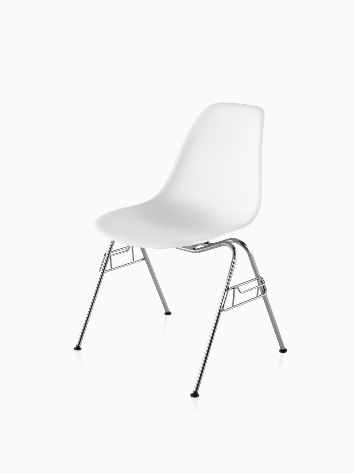 Eames模压塑料座椅