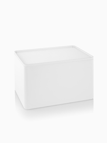 Uma caixa alta Formwork branca. Selecione para ir para a página do produto Caixa alta Formwork.