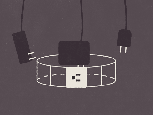An animation showing how the Logic Reach Electrical Hub has several outlets to plug in multiple devices.