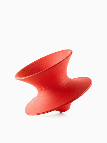 Silla roja Magis Spun. Seleccione para ir a la página del producto Magis Spun Chair.