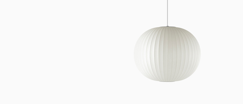 A white hanging Nelson Ball Bubble Pendant lamp.