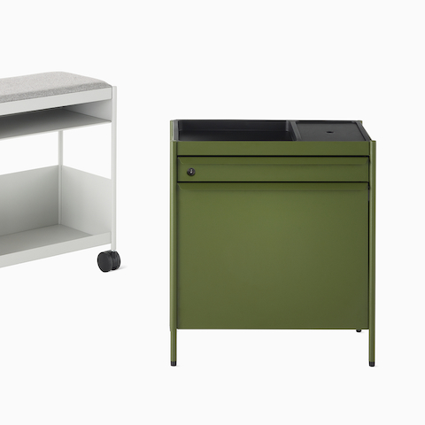 A white individual OE1 Storage Trolley with casters and a green individual OE1 Storage Trolley with glides.