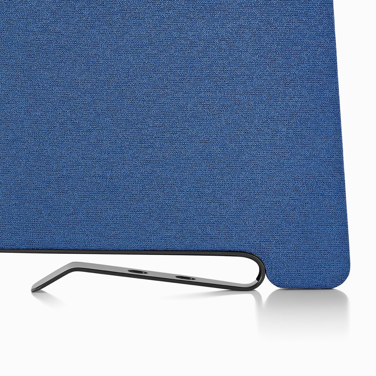 Side profile of a blue fabric trapezoid Personal Side Screen.