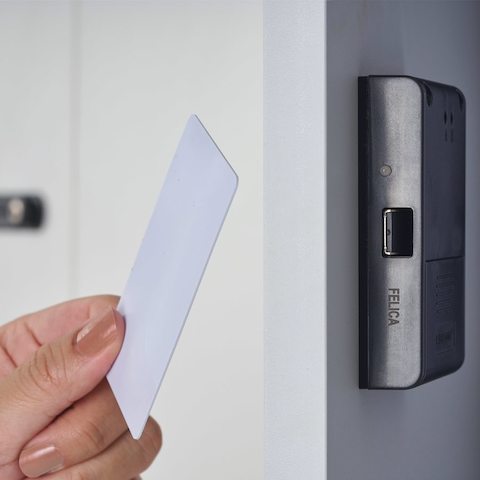 A close-up of a RFID lock as an option.