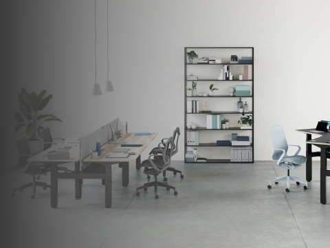 开放式的办公环境里布置着三张一组的Ratio 120度办公桌，高度各有不同，搭配一张大型Ratio长凳和几张高靠背和低靠背的Cosm座椅。