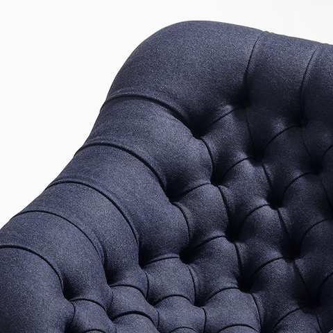 Rohde Easy 座椅上蓝色织物的特写。