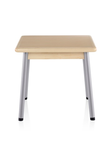 スチールレッグと淡色のウッド仕上げの正方形のバローテーブル。