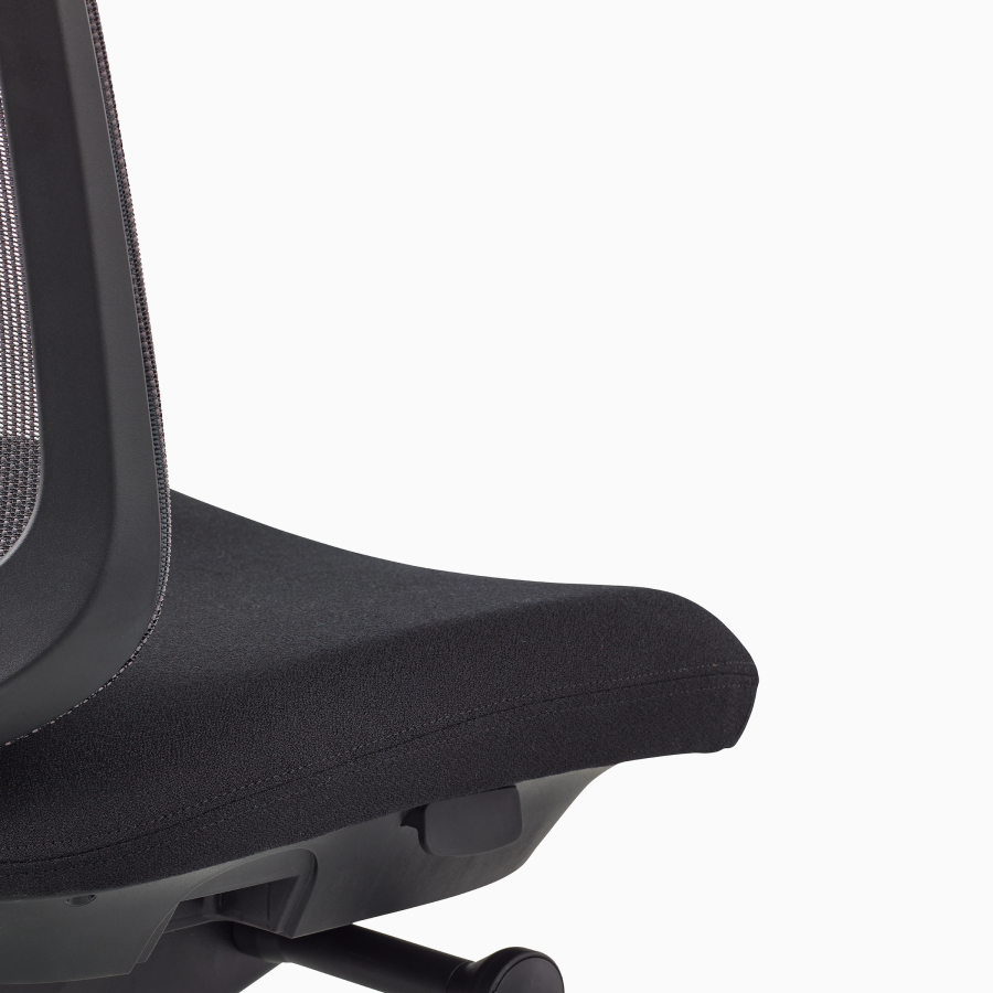 Een close-up van een Verus-stoel zonder armen.