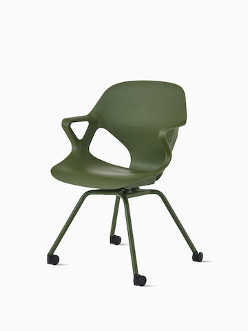 Zeph 会客椅的角度视图，配有固定扶手和橄榄色滚轮。