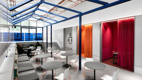Café space with Ped Tables and Polly Chairs. Café space with Ped Tables and Polly Chairs.