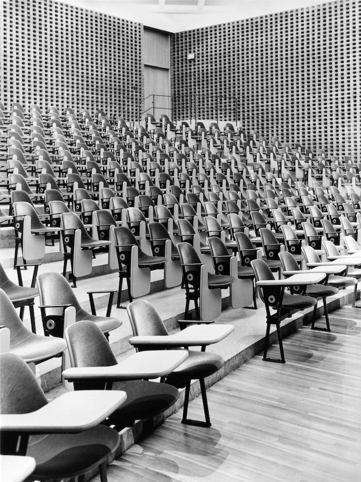 Korab photo of lecture hall at University of Illinois at Chicago, 1967. Korab photo of lecture hall at University of Illinois at Chicago, 1967.