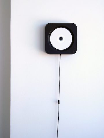 MUJI CD Player (photo by Naoto Fukasawa Design)