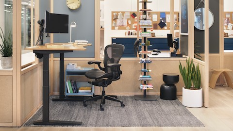 Aeron Chair with a Jarvis Desk.